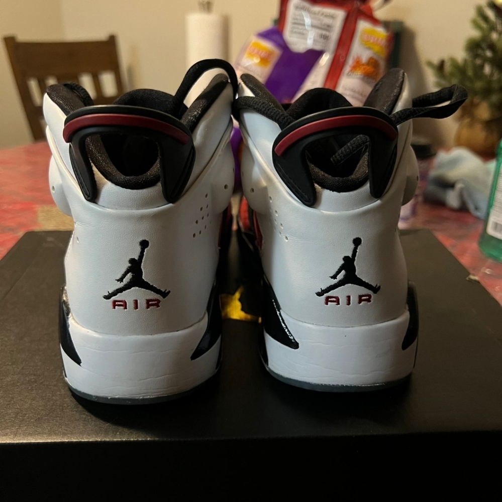 Air jordan tennis shoes